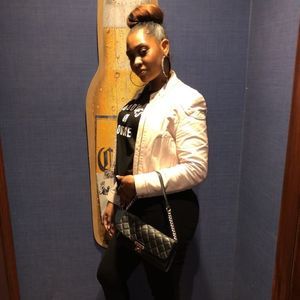 Meet your Posher, Bria